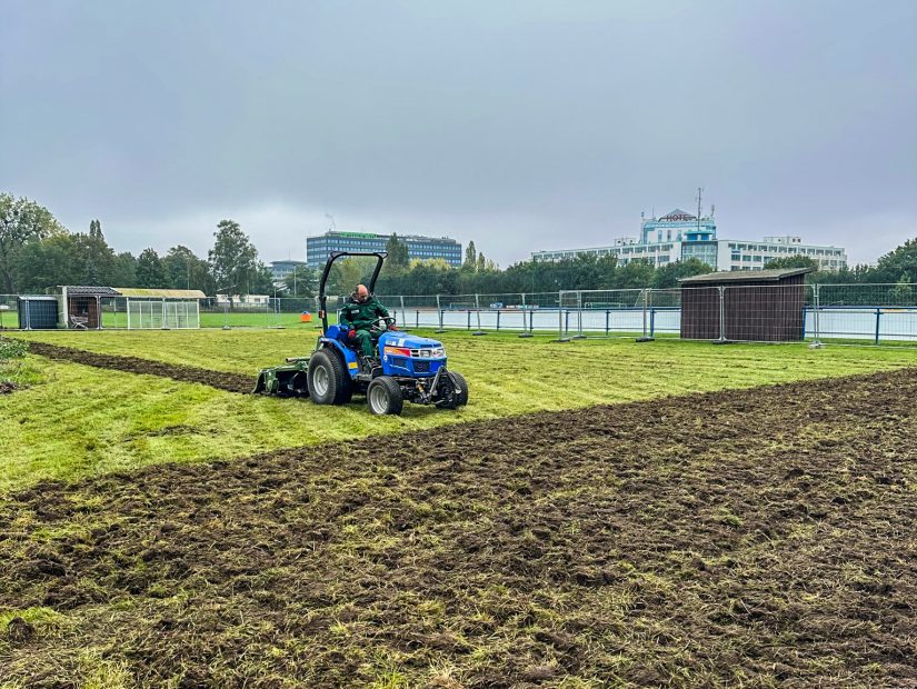 Dieses Bild zeigt Vorbereitende landschaftsgärtnerische Arbeiten der Firma Drewes Landschaftsbau GmbH an der Herschelschule Hannover